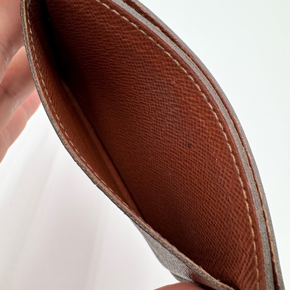 Louis Vuitton Monogram Card Holder - Picture 8 of 11